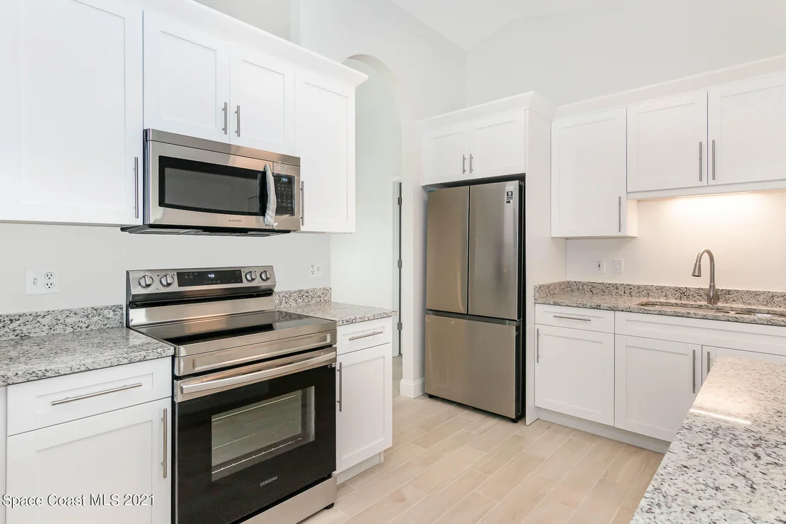 Photo of 933 Spanish Wells Drive
