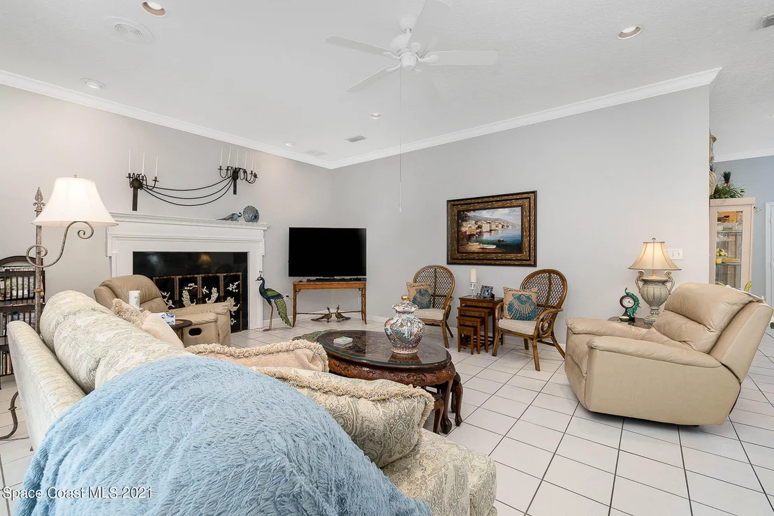 Photo of 1817 Laurel Oak Drive S
