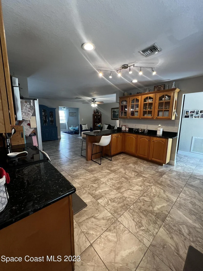 Photo of 5420 Holden Road