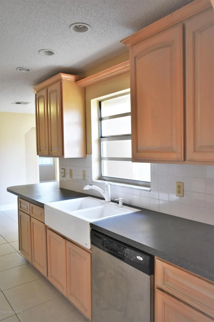 Photo of 616 Ebony Street