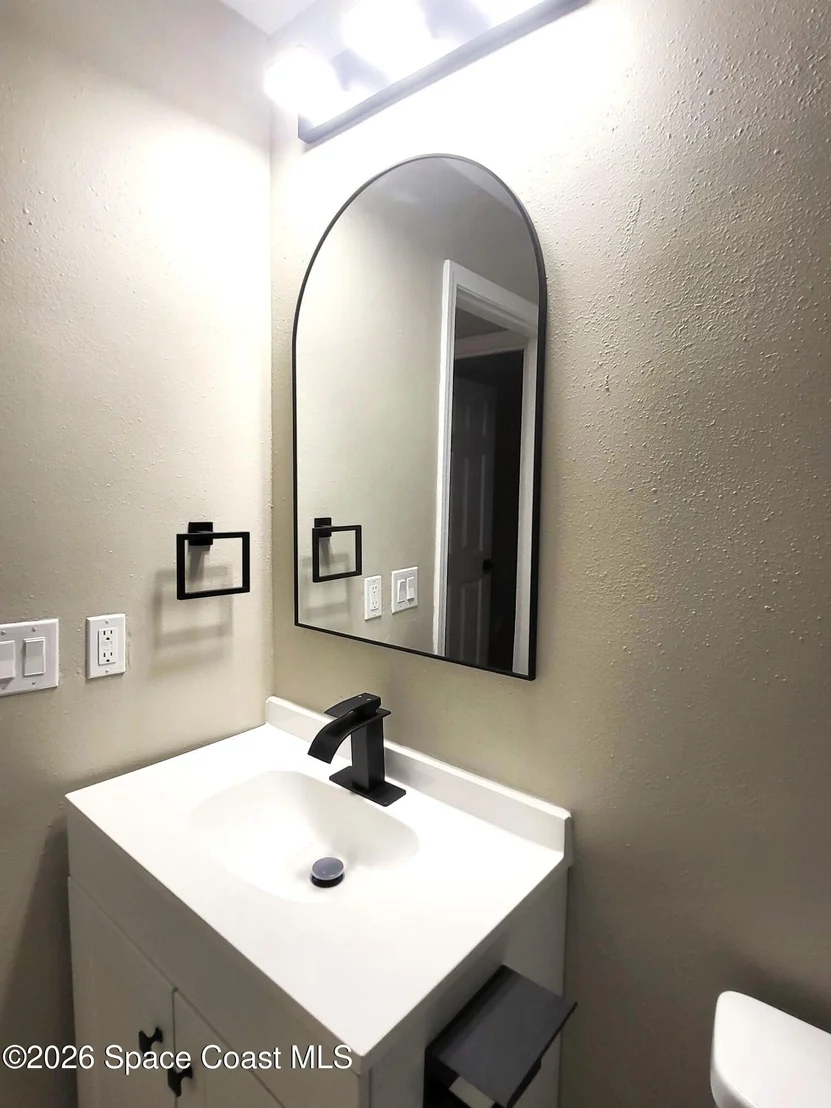 Photo of Unit 201 at 100 Canebreakers Drive