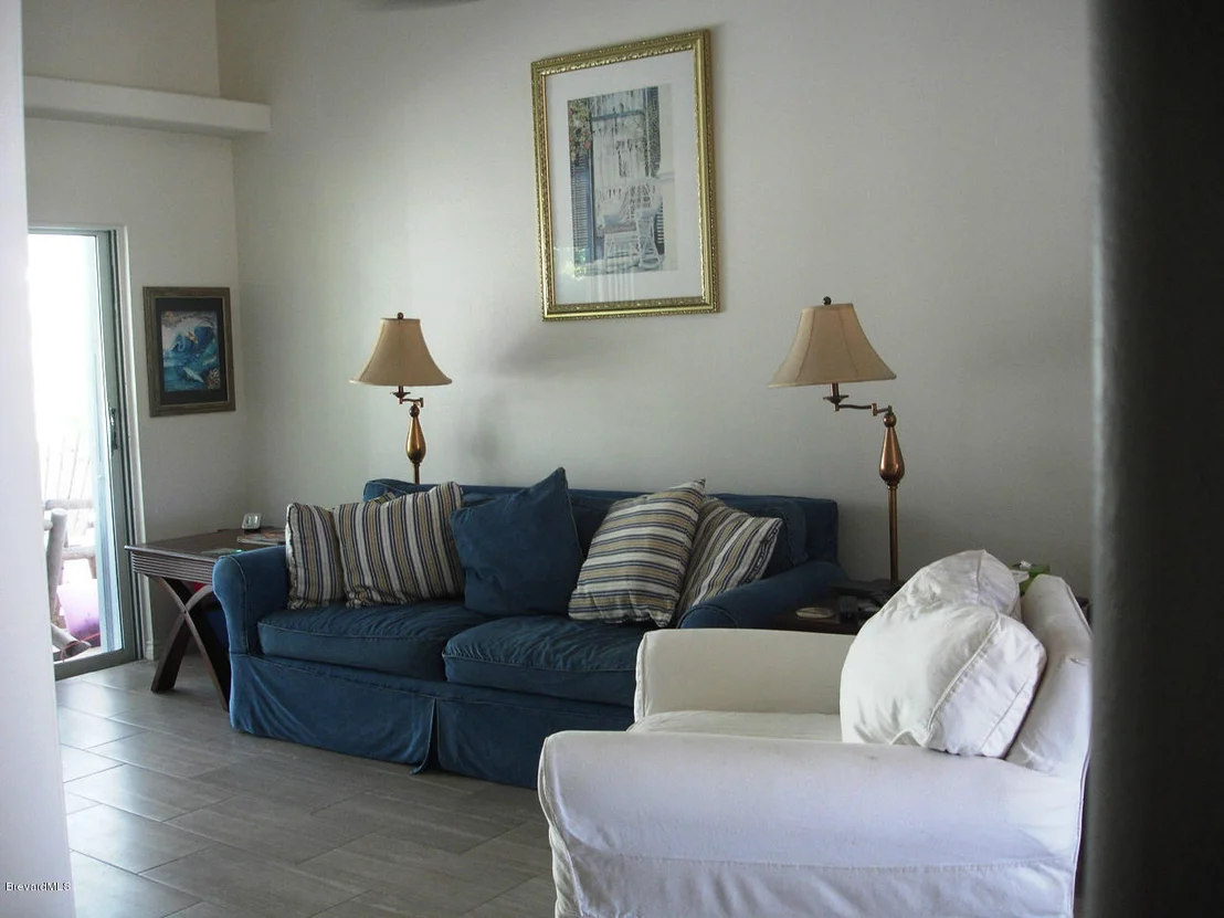 Photo of 975 NE Pine Creek Circle