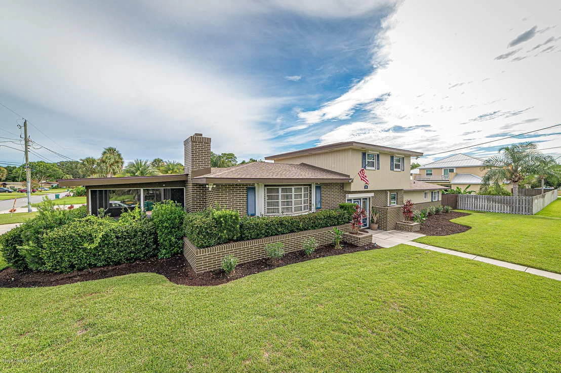 Photo of 601 Edgewood Drive