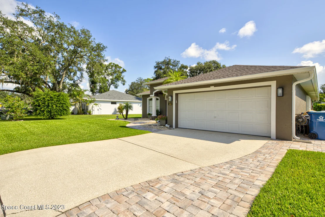 Photo of 1061 Meadowbrook Road NE