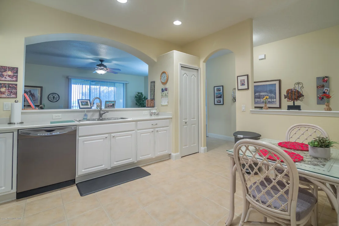 Photo of 1551 Bridgeport Circle