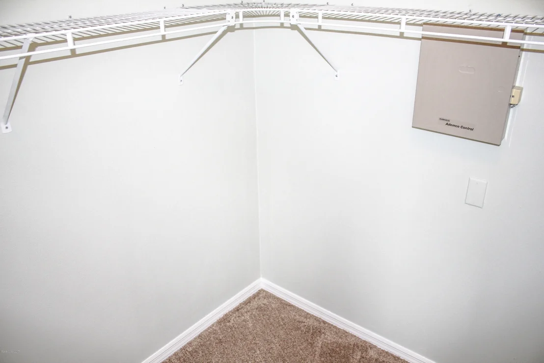 Photo of 881 Villa Drive