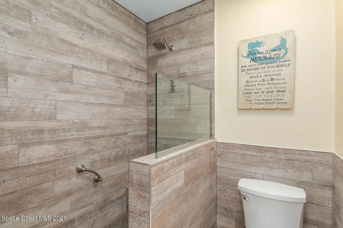 Photo of 300 Bahama Drive