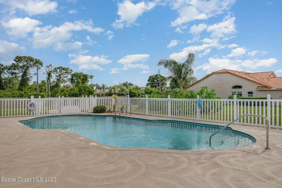 Photo of 7664 Candlewick Drive