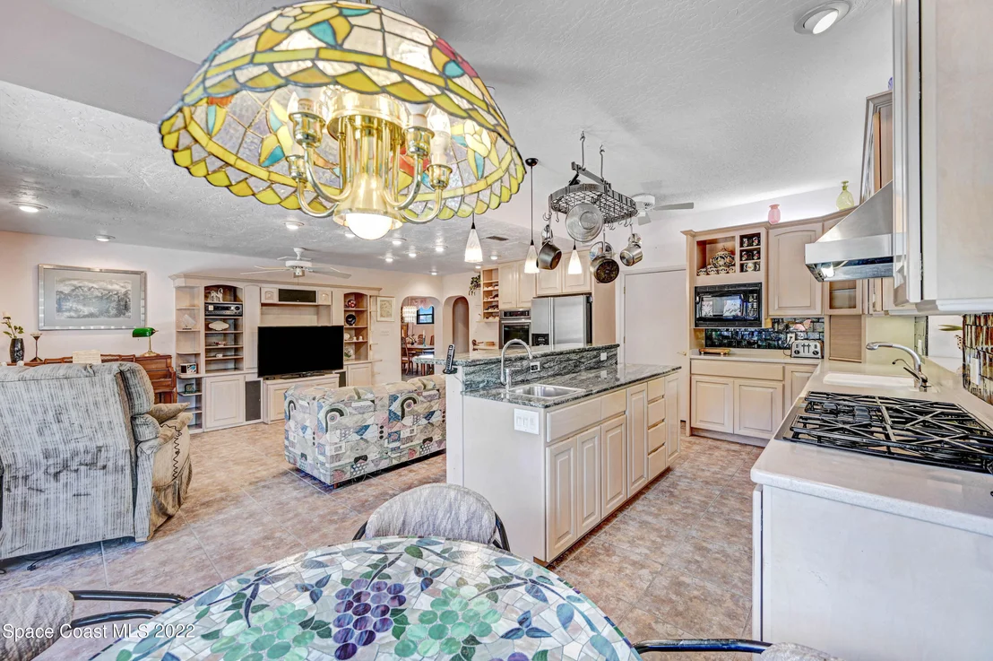 Photo of 1102 Cheyenne Drive