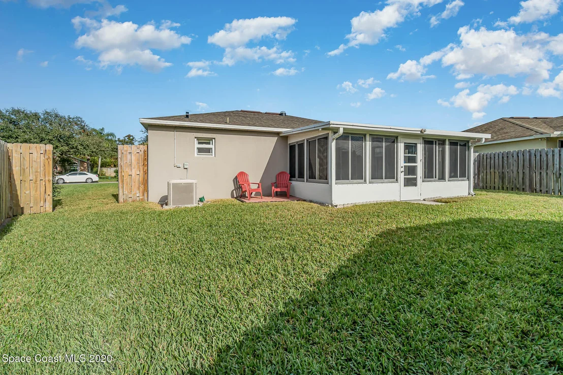 Photo of 2227 Spring Creek Circle NE