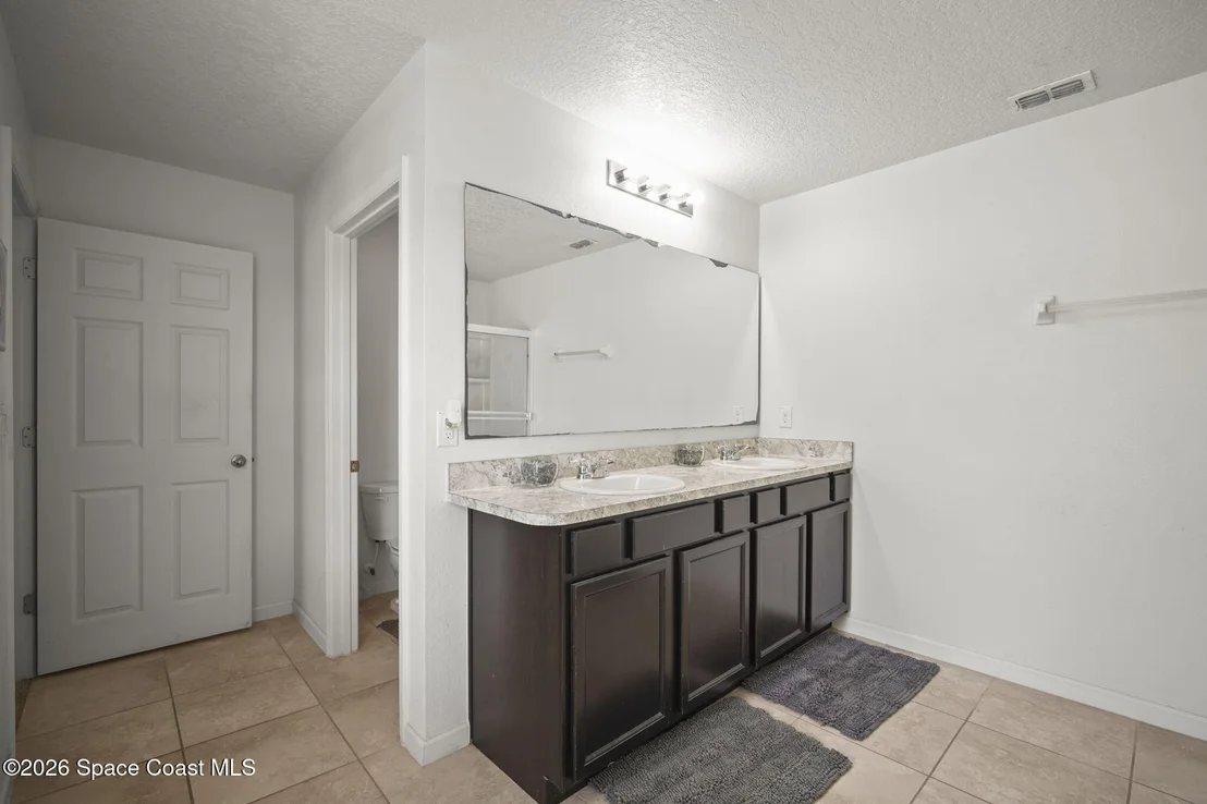 Photo of 2635 Falcon Lane