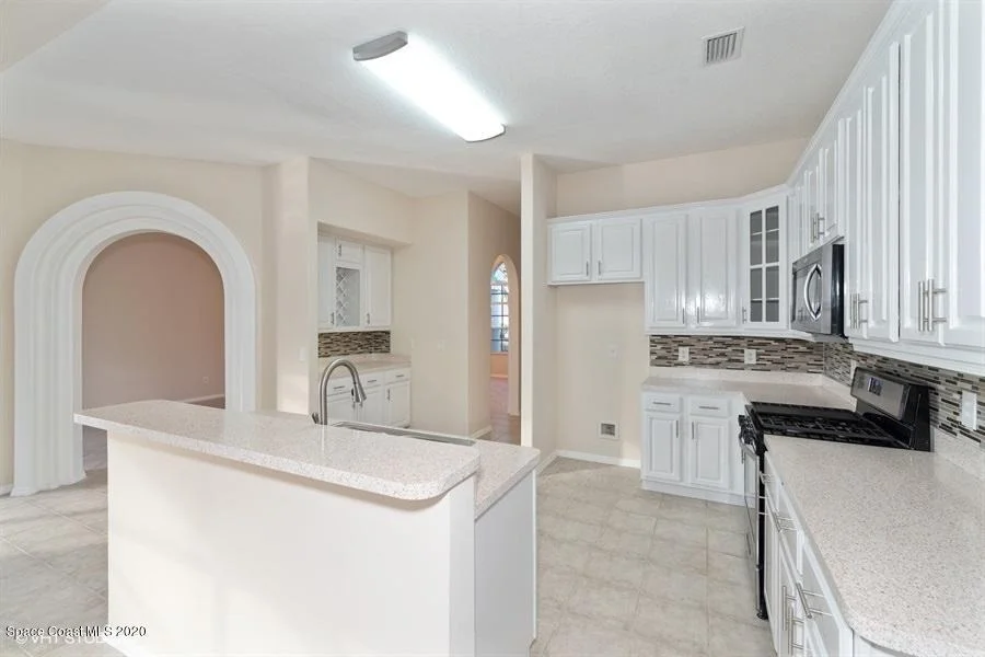 Photo of 5640 Sheffield Place