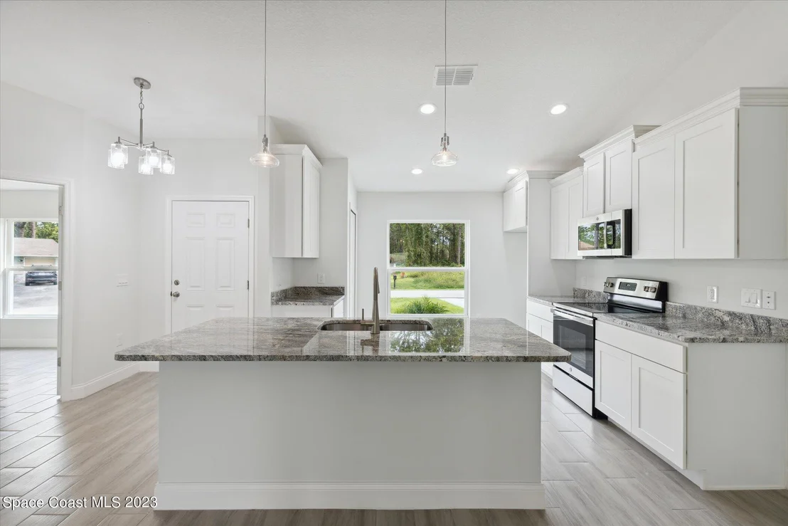 Photo of 1908 Warton Avenue SE
