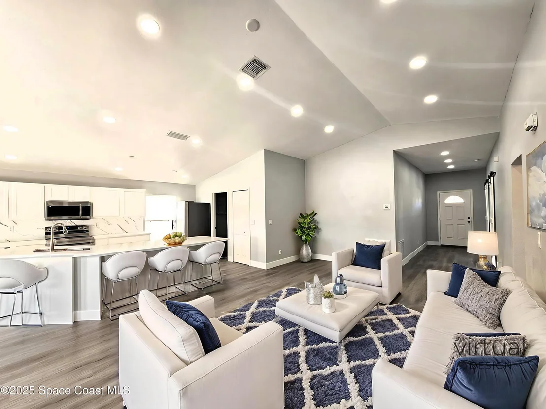 Photo of 2264 Bayhill Drive