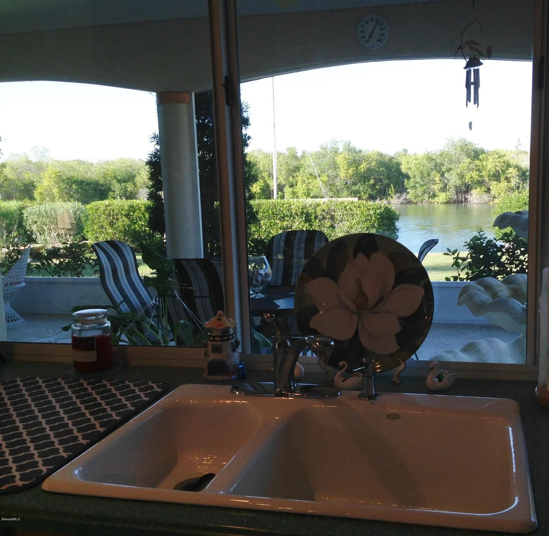 Photo of 286 Lanternback Island Drive