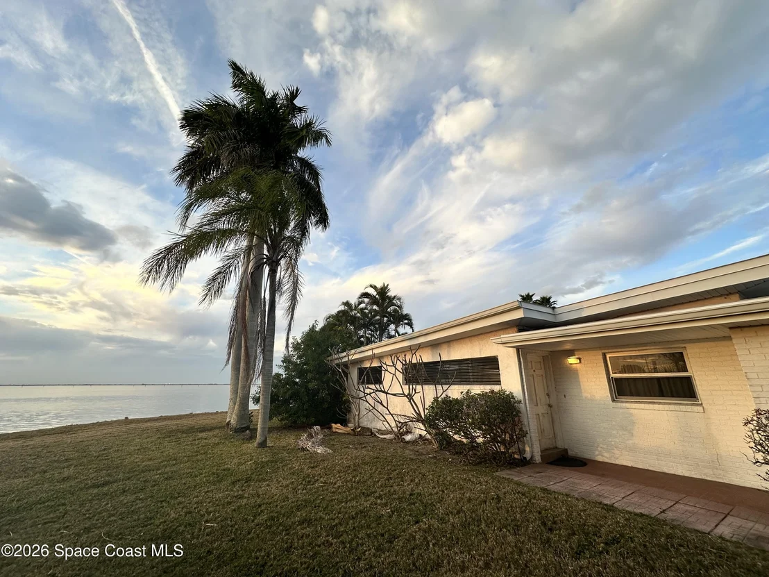 Photo of 464 Angelo Lane