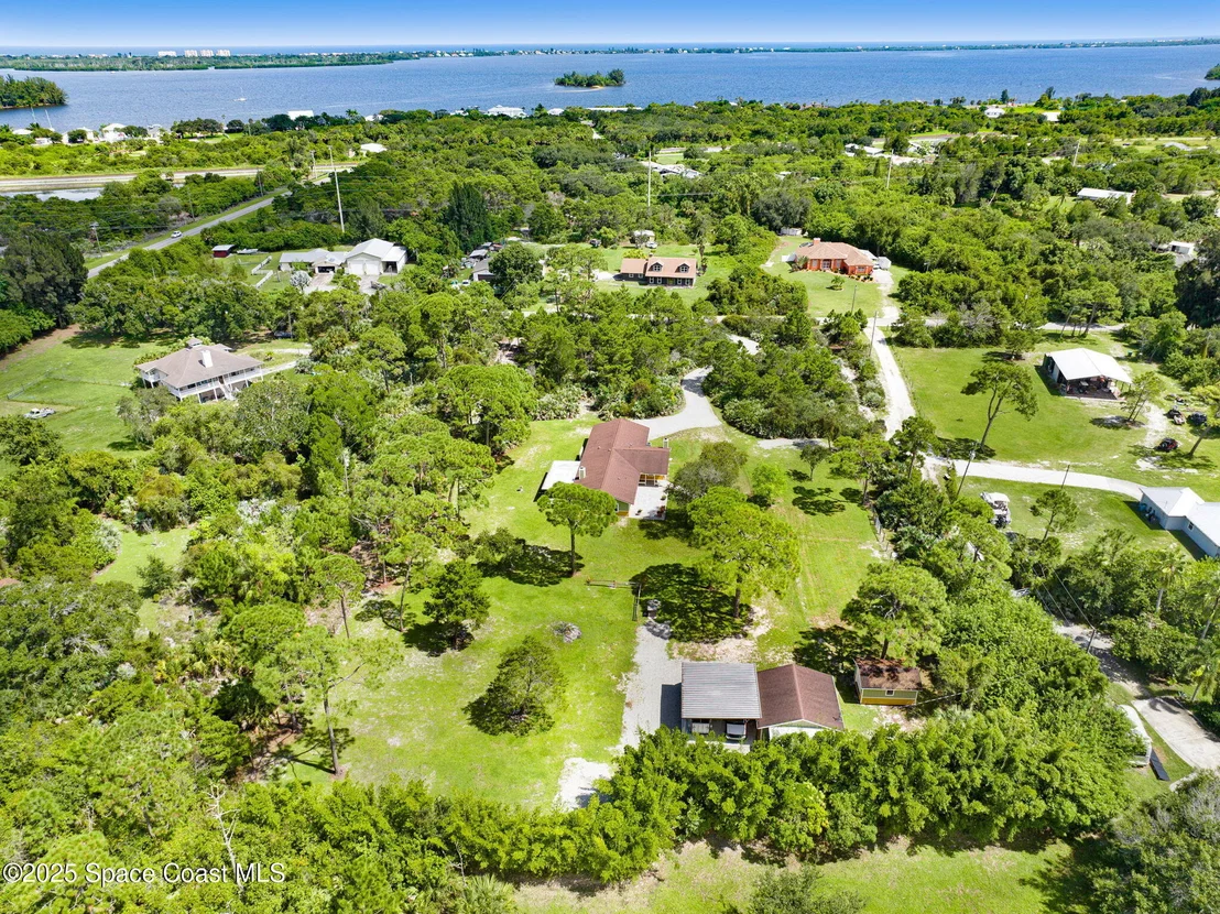 Photo of 6570 Whispering Pines Lane