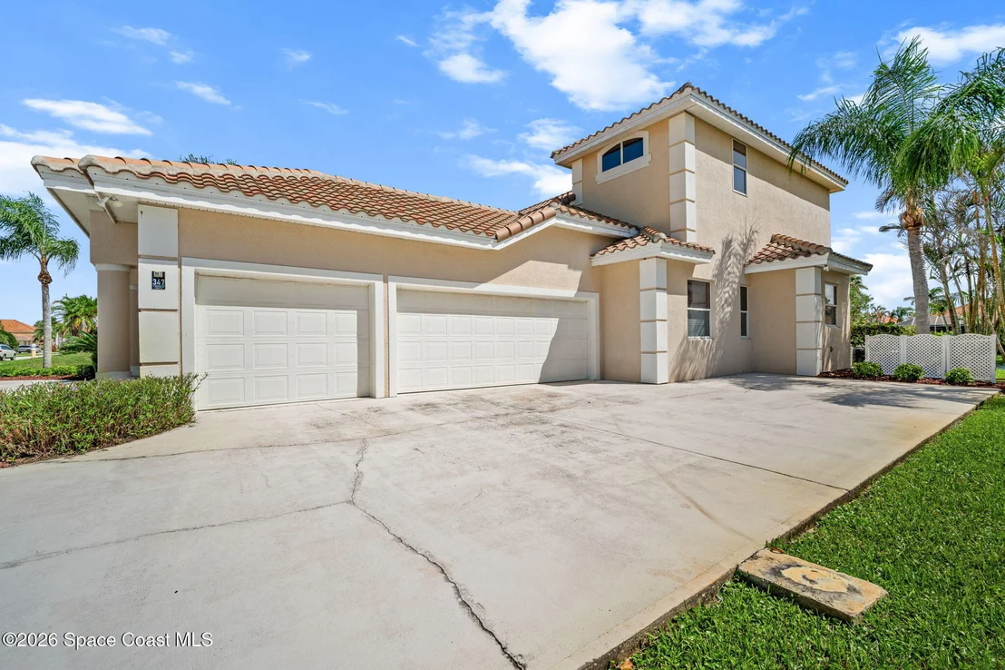 Photo of 347 Lanternback Island Drive