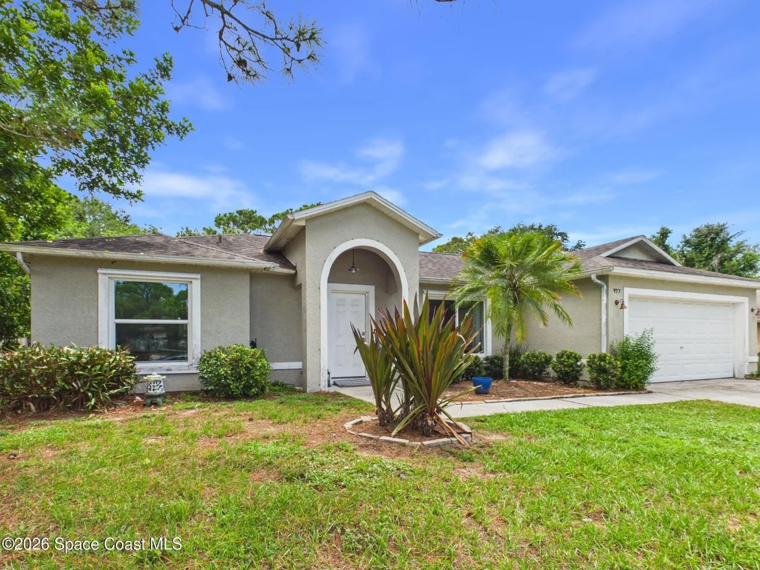 Photo of 977 Fulton Way
