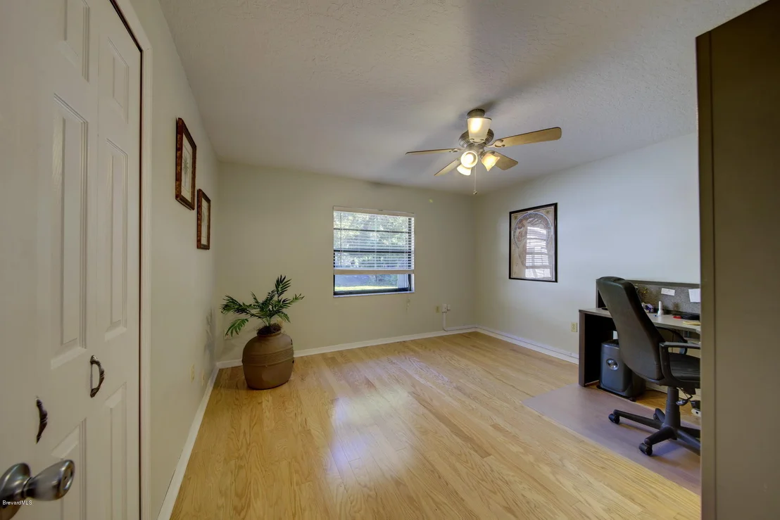 Photo of 1827 S Live Oak Drive