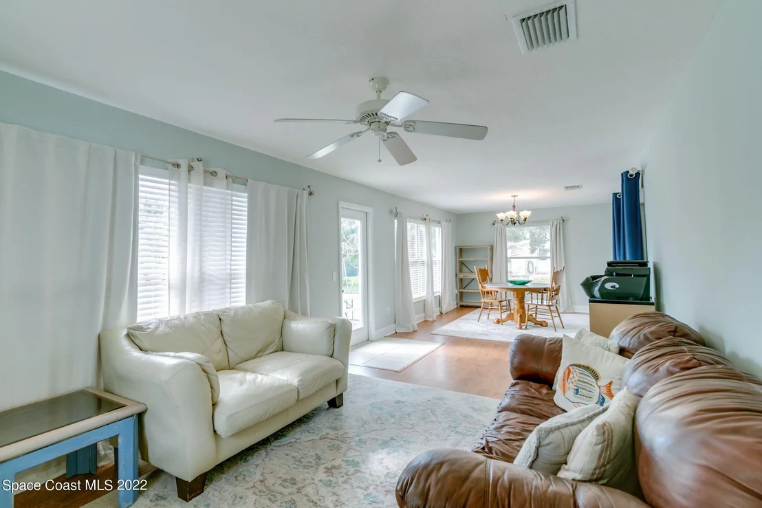 Photo of 1597 Mulberry Lane