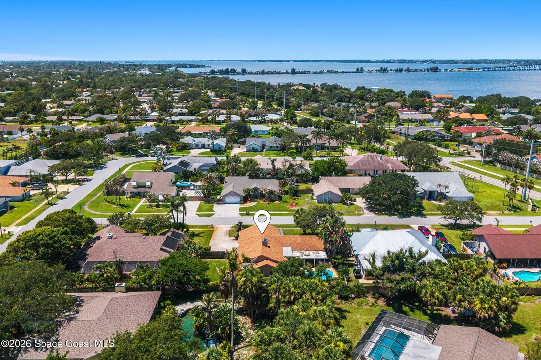 Photo of 496 N River Oaks Drive
