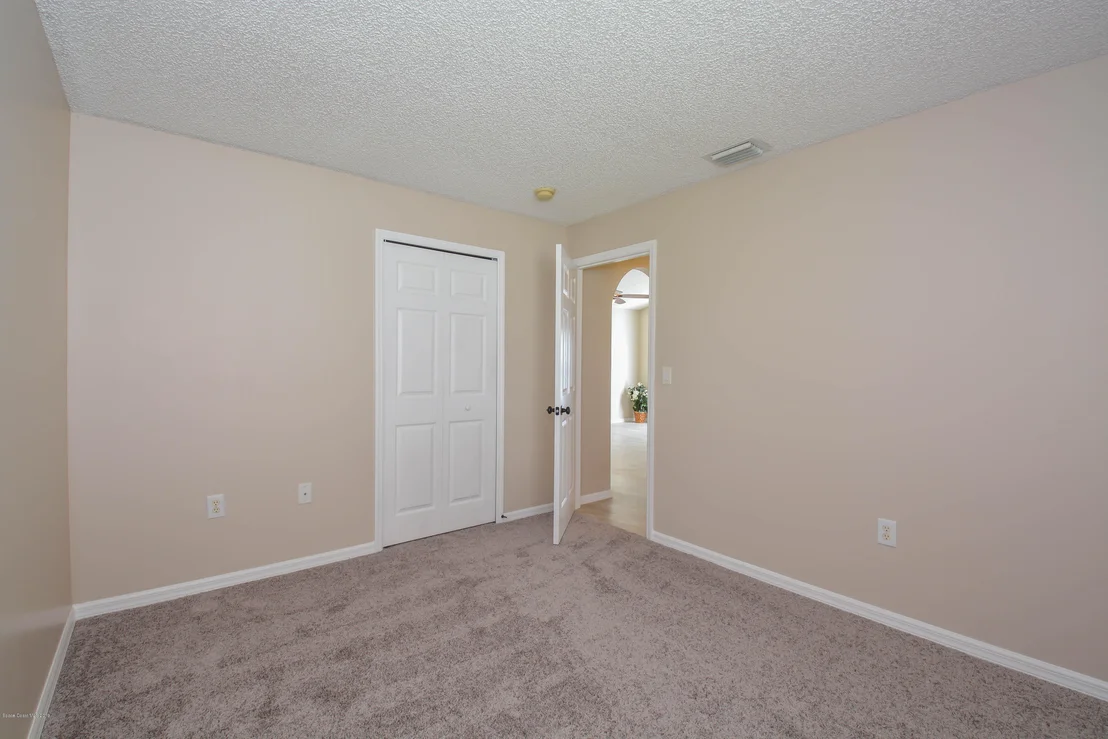 Photo of 1898 Fallon Boulevard NE