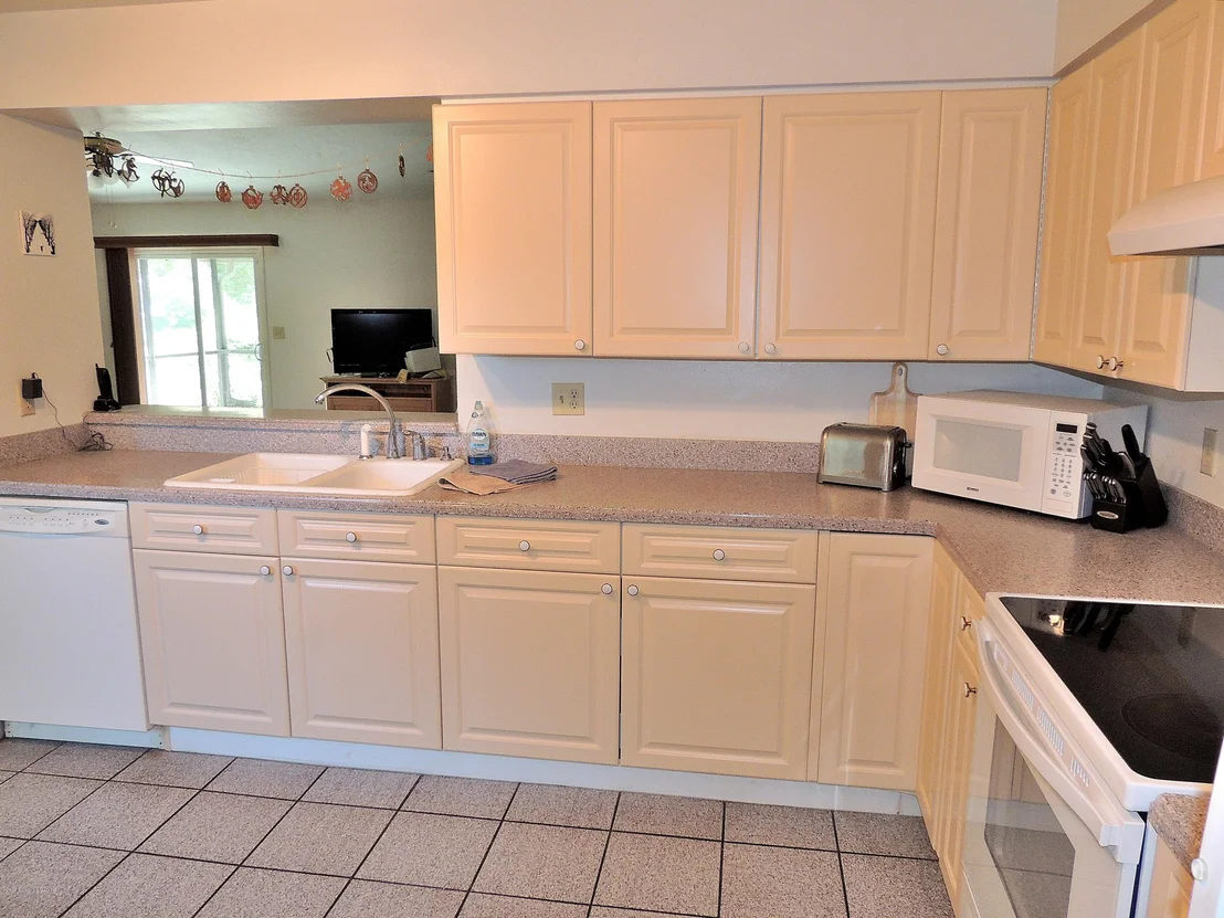 Photo of 1801 Laurel Oak Drive N
