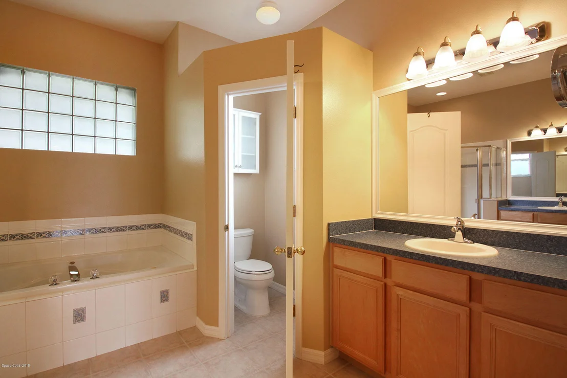 Photo of 5675 Sheffield Place