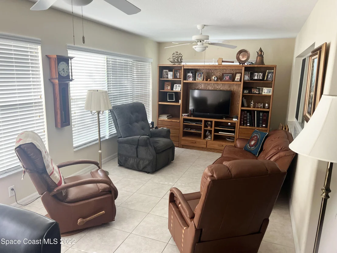 Photo of 7166 Mendell Way