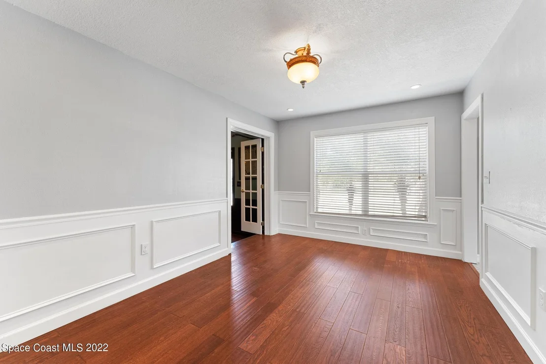 Photo of 49 Knollwood Drive