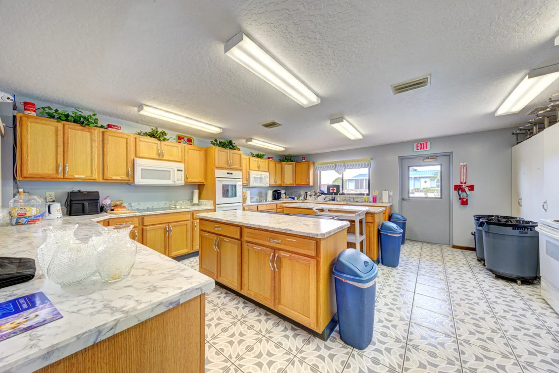Photo of 665 Outer Drive
