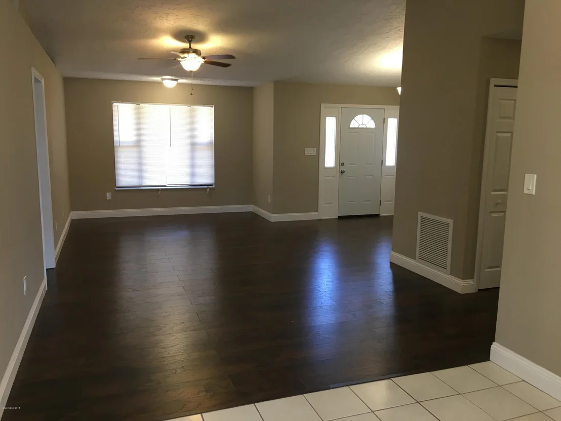 Photo of 6166 Corning Road