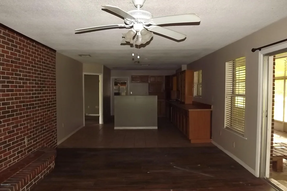 Photo of 2040 Duncil Lane
