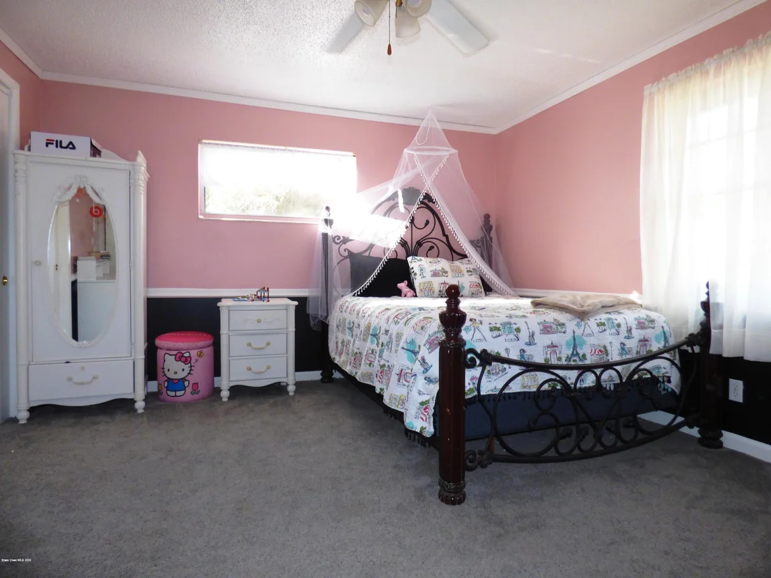 Photo of 6737 Sheridan Road