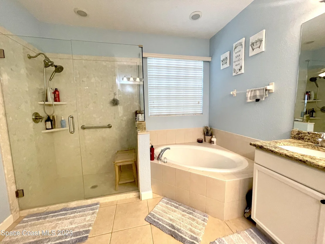 Photo of 471 Carley Lane