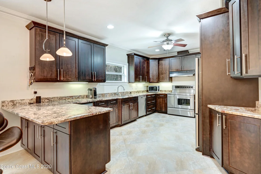 Photo of 6420 South Drive