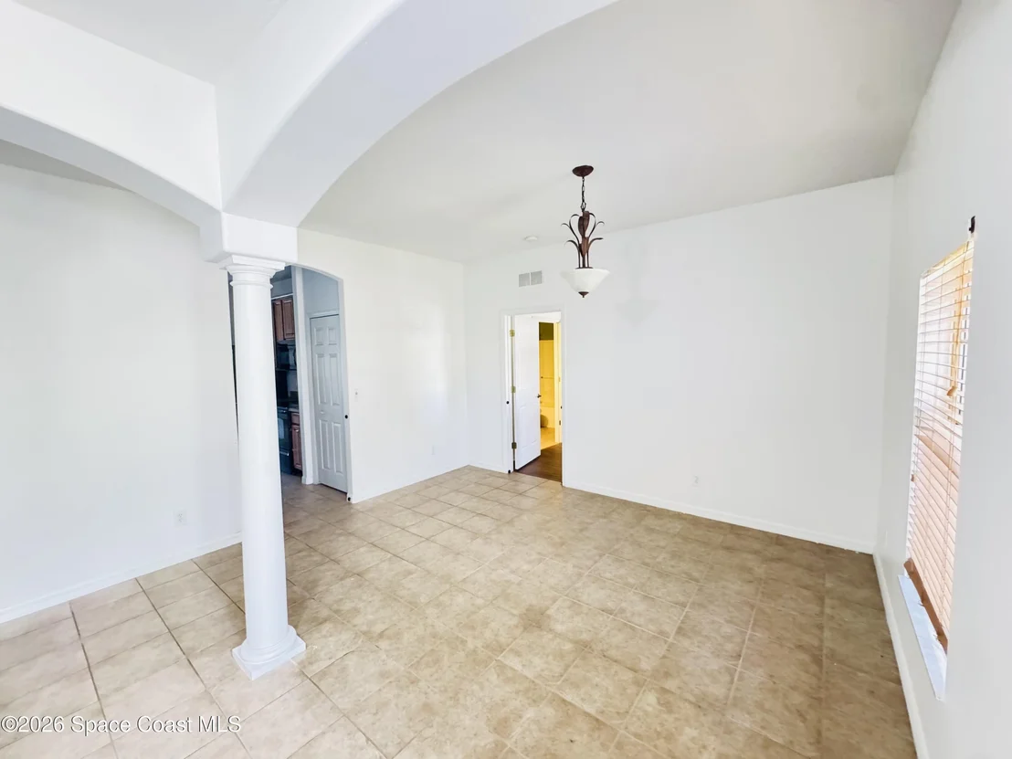 Photo of 1110 Morgan Circle NE