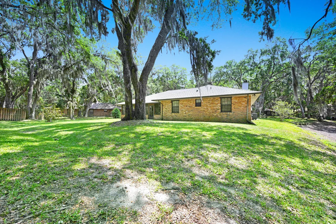 Photo of 1845 Whispering Oaks Circle
