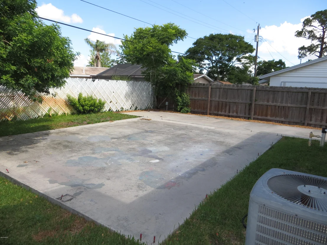 Photo of 1715 Hubbard Drive