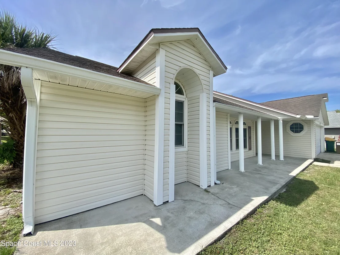 Photo of 3662 Heron Drive