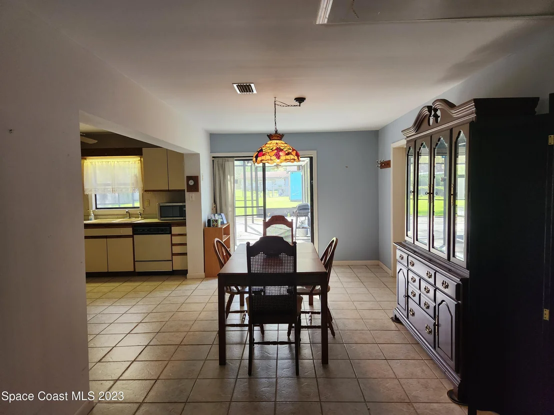 Photo of 4111 Hill Street