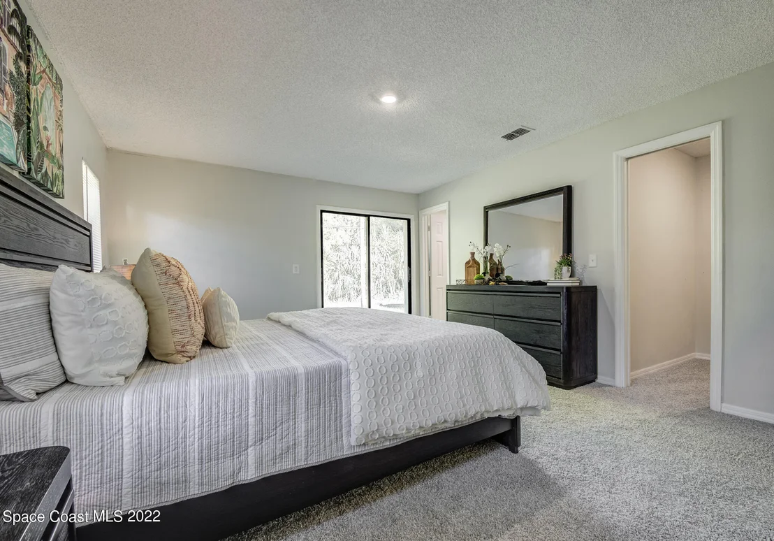 Photo of 267 Cedar Street