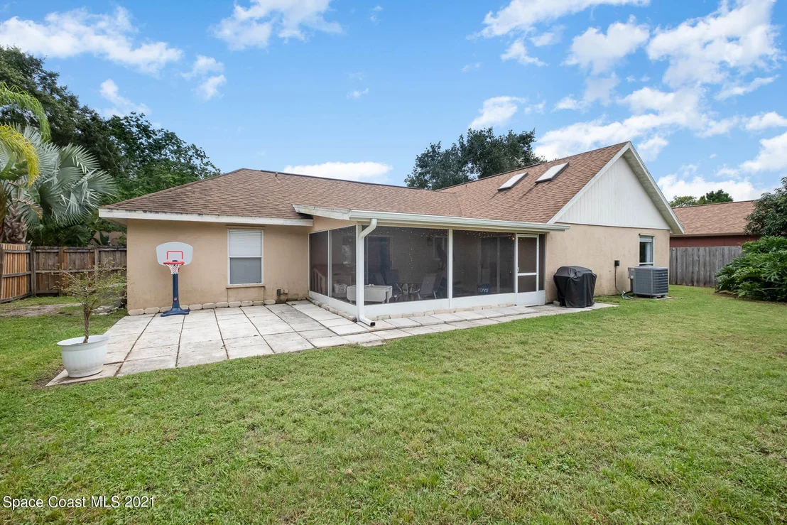 Photo of 1258 Sugar Maple Way