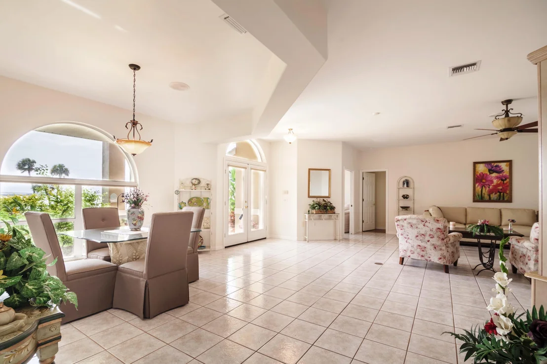 Photo of 4135 Indian River Drive N