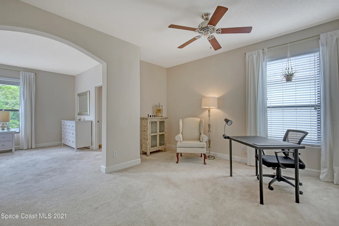 Photo of 1380 Talon Way