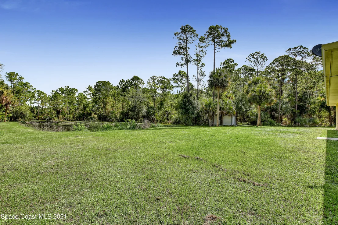 Photo of 2420 Valkaria Road