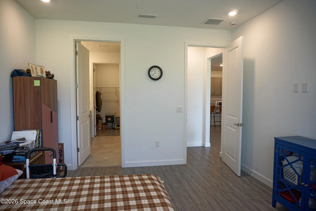 Photo of 1916 Cerulean Drive NW