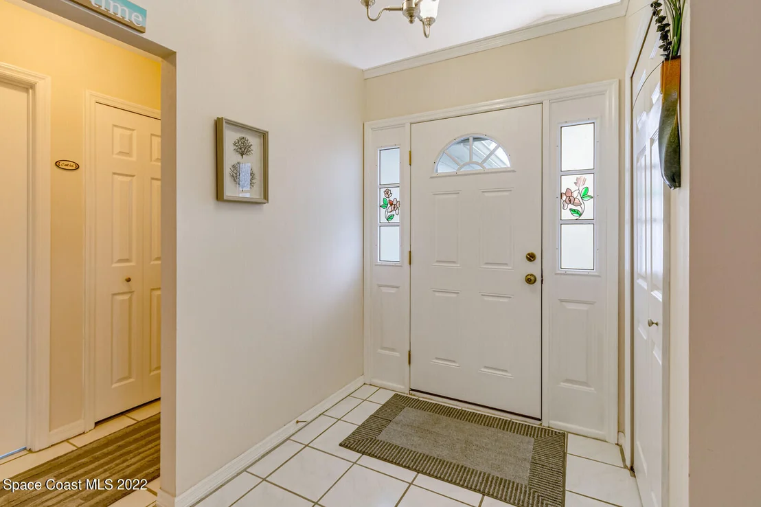 Photo of 984 S Fork Circle