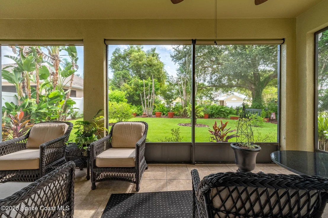 Photo of 522 Waterside Circle
